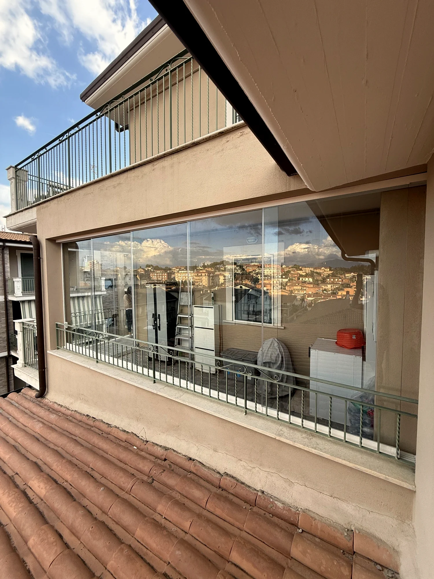 Attico — Chiusura Loggia con Vetrate Panoramiche